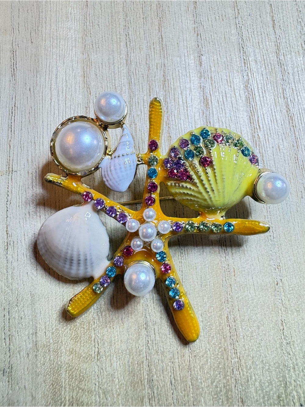 Yellow Seashell & Starfish Brooch with Pearls and Multicolor Crystals